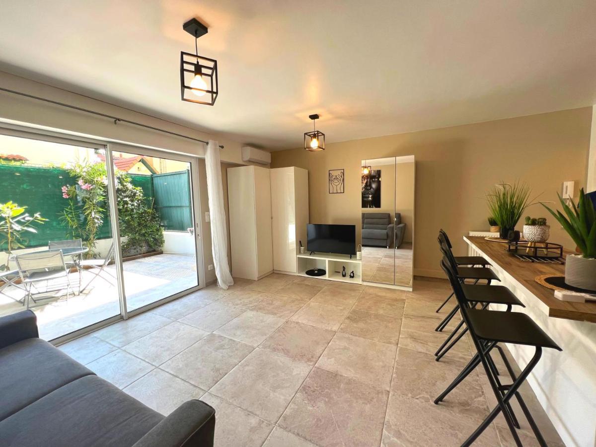 Cosy Madrid, Appartement Proche De La Mer Cannes Bagian luar foto