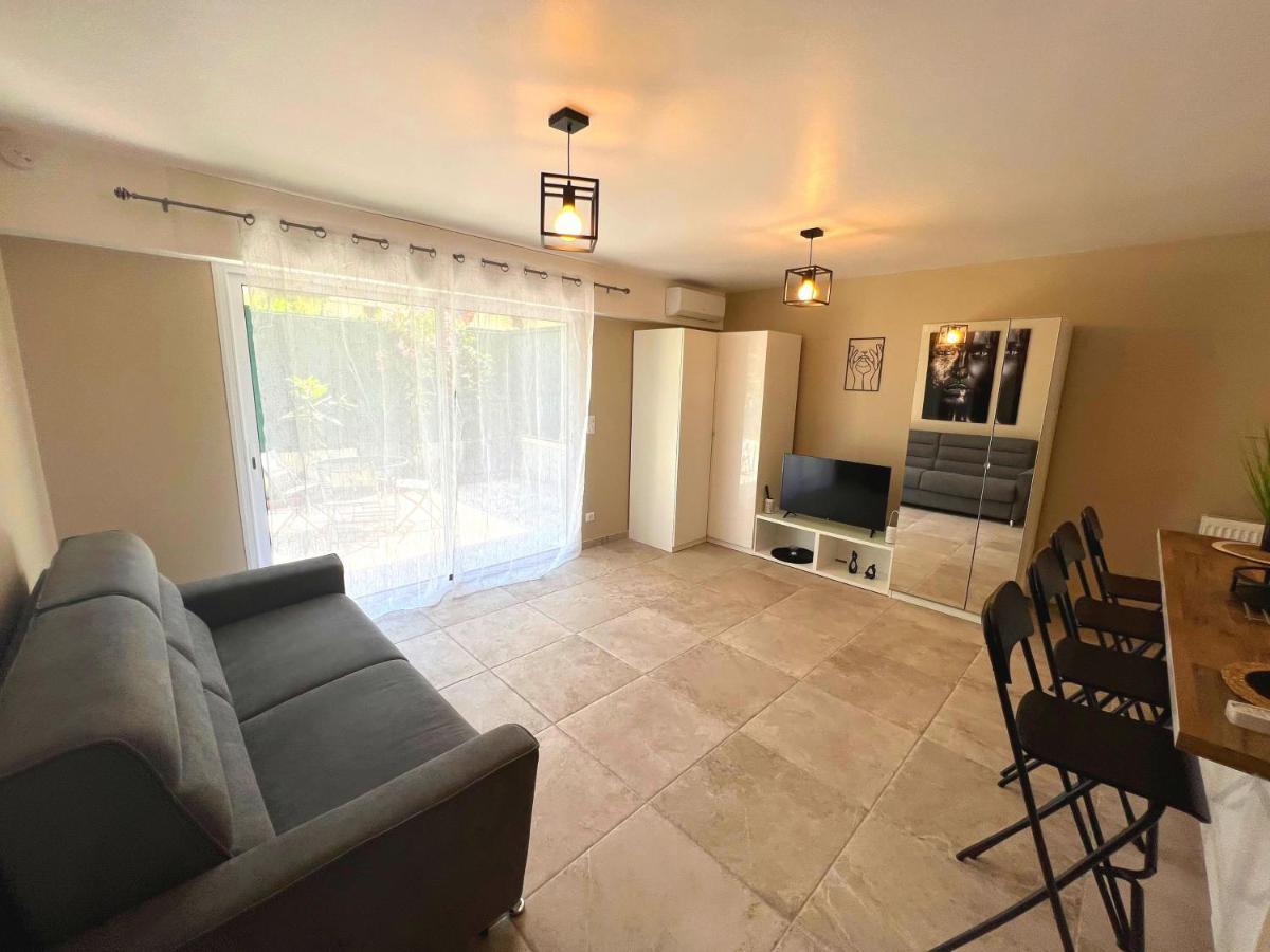 Cosy Madrid, Appartement Proche De La Mer Cannes Bagian luar foto