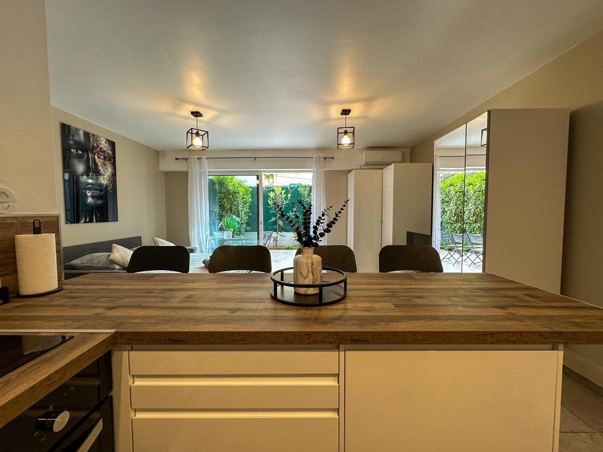 Cosy Madrid, Appartement Proche De La Mer Cannes Bagian luar foto